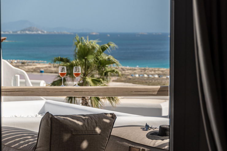 Deluxe Double Rooms with Hot Tub and Sea or Garden View